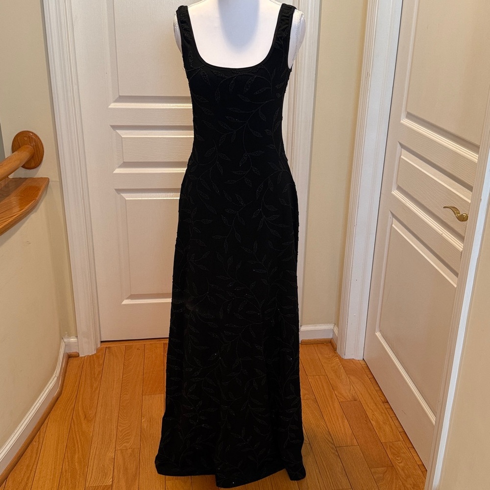 Alexia Admor French Design Group by Talk of the Walk elegant Black Maxi Dress,